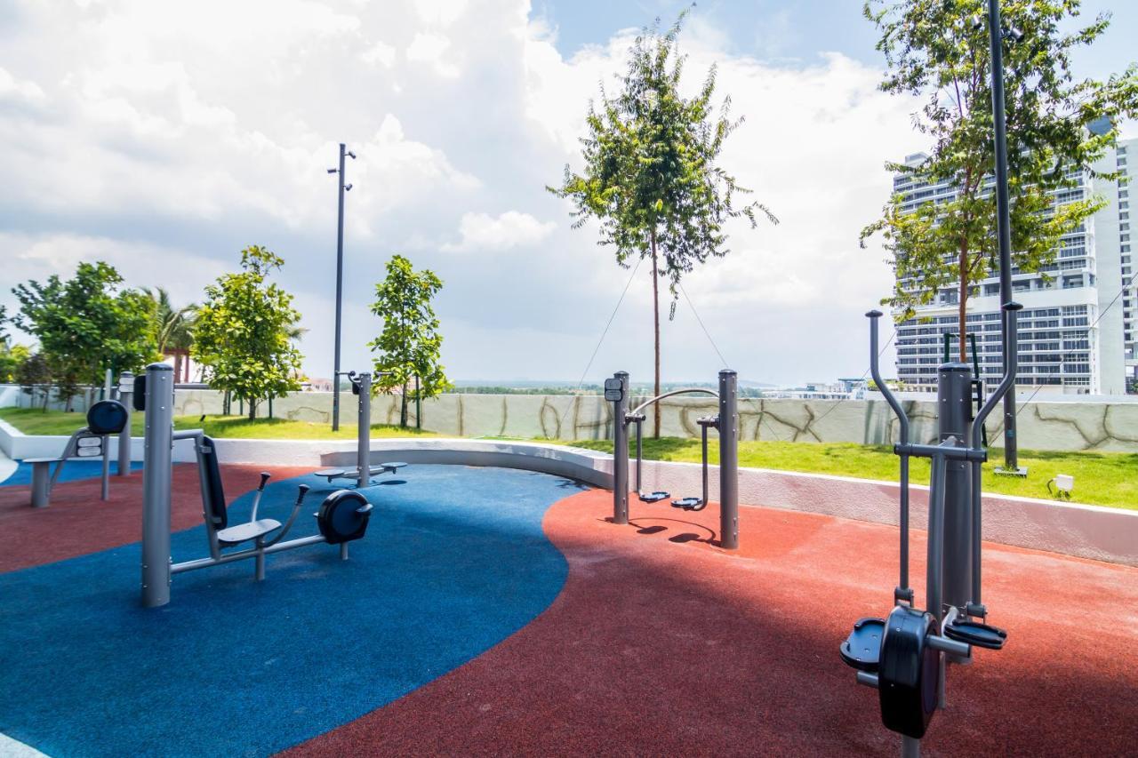 Almas Suites By Subhome Nusajaya  Εξωτερικό φωτογραφία