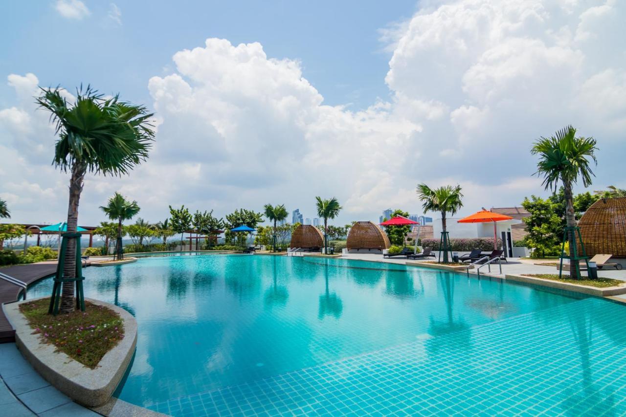 Almas Suites By Subhome Nusajaya  Εξωτερικό φωτογραφία