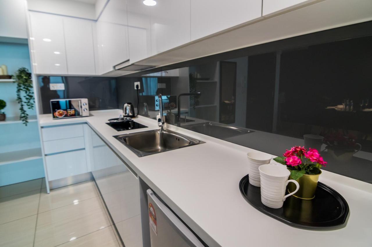 Almas Suites By Subhome Nusajaya  Εξωτερικό φωτογραφία